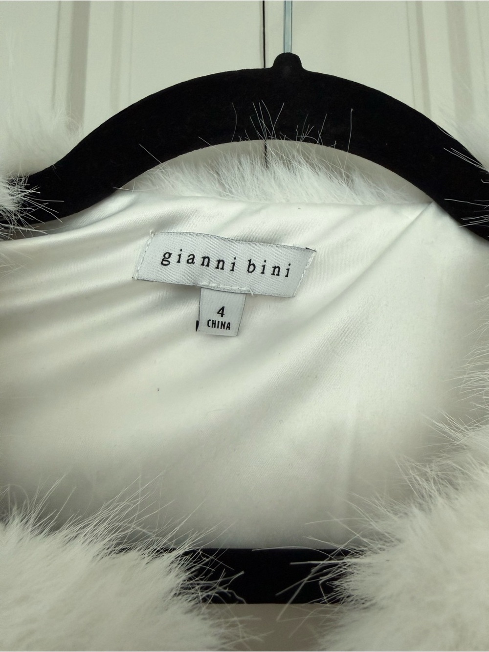 Gianni Bini White Faux Fur Cropped Coat - Picture 2 of 2
